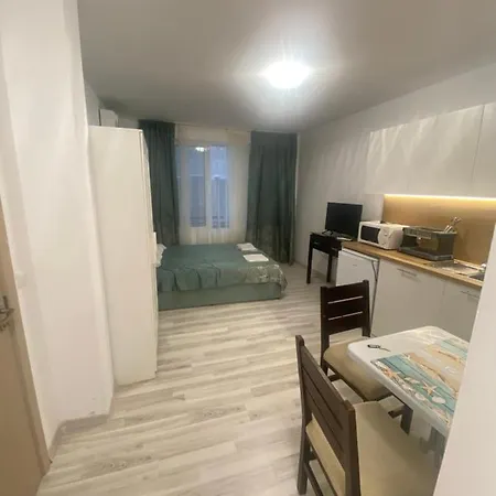 Apartment Къща За Гости Несебър Nesebar